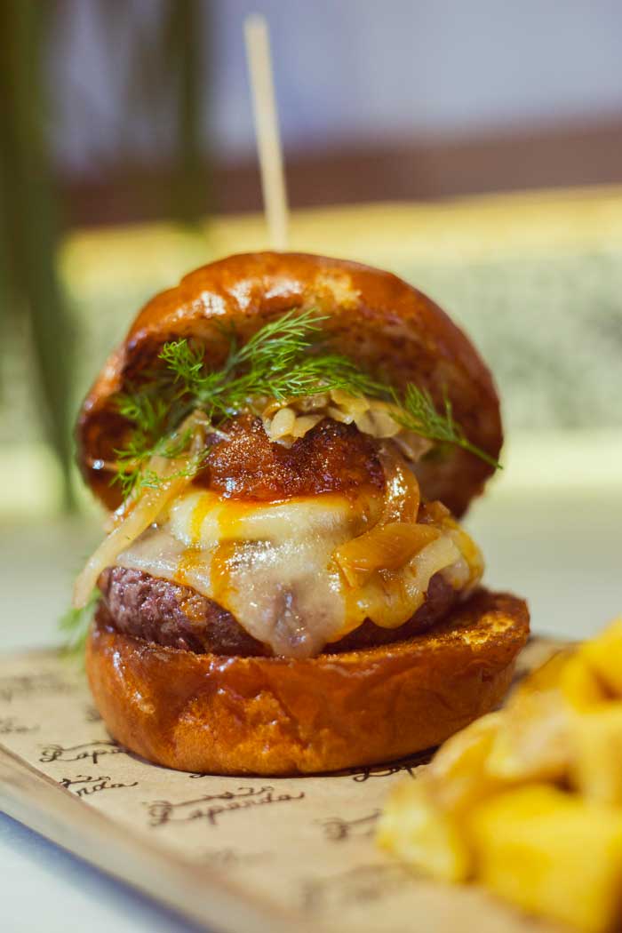 Inicio 8 burger artesanal pirata burger zahara