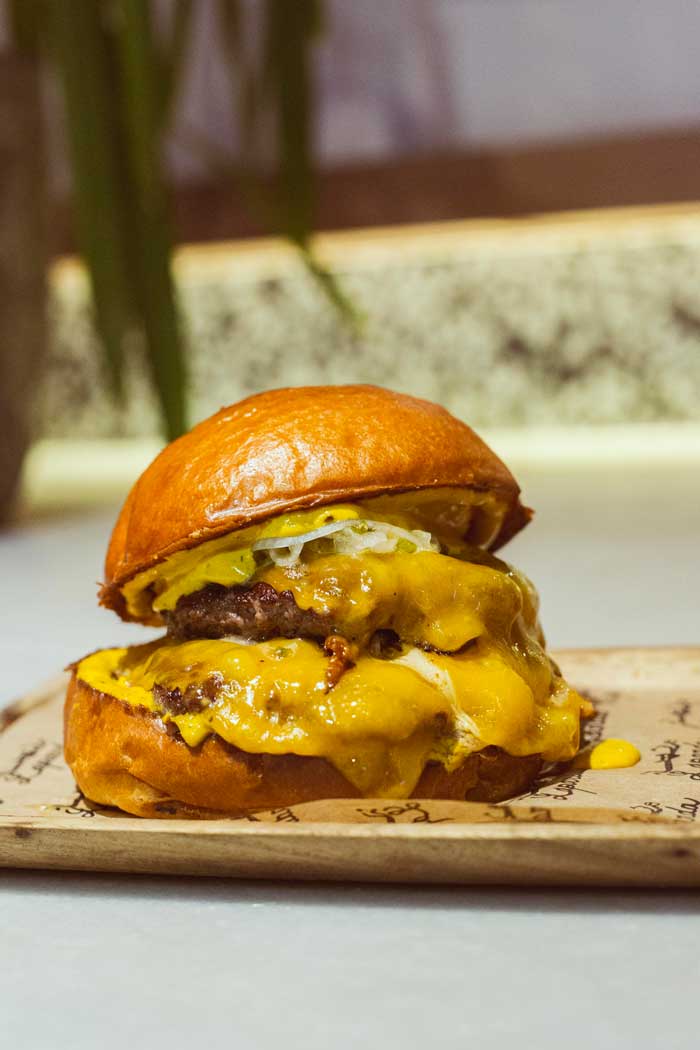 Inicio 9 hamburguesa doble queso pirata burger zahara
